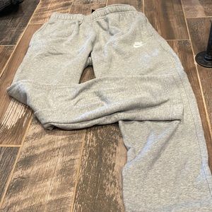 Nike Sweatpants